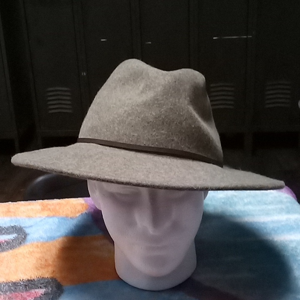 Cowboy brim